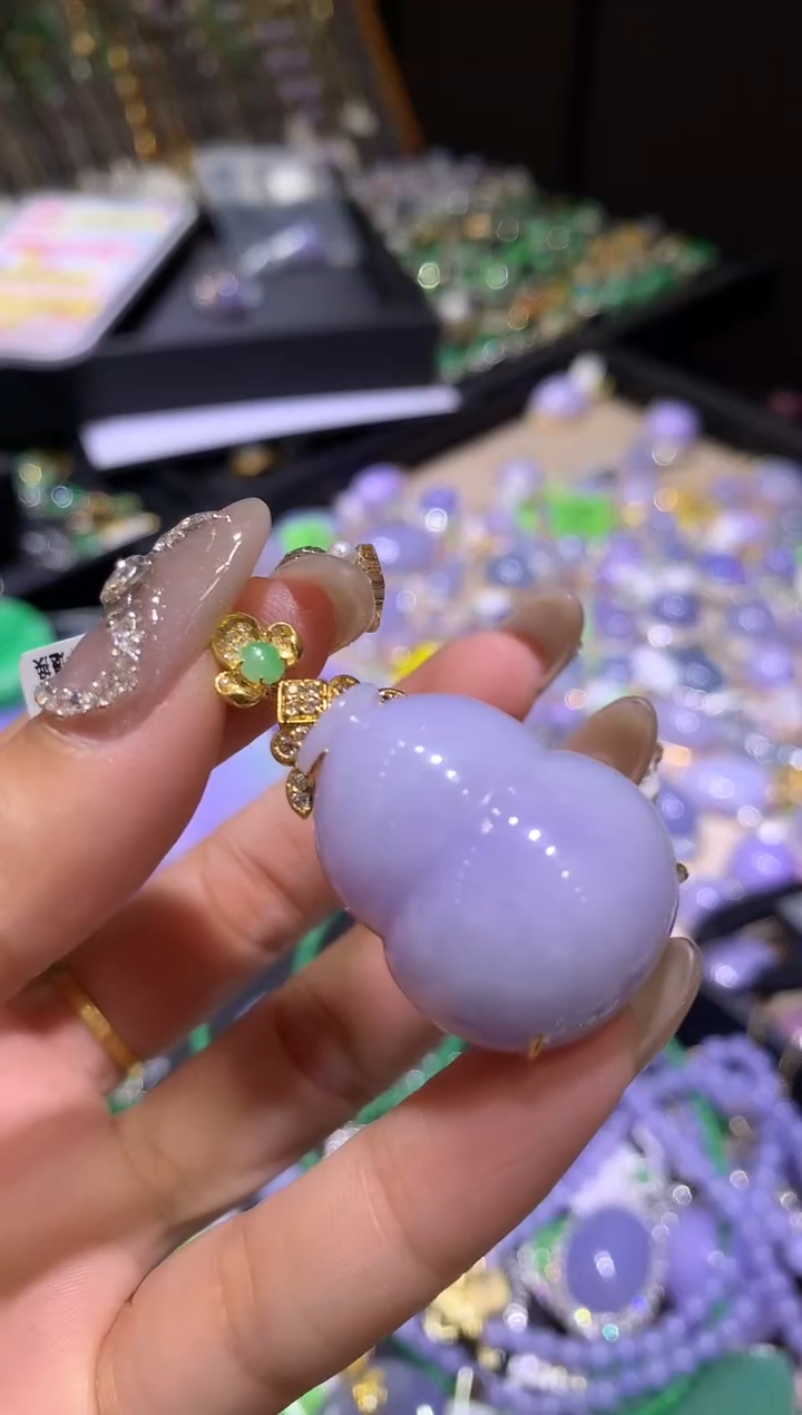 【闪购商品】翡翠吊坠(不含链)18K金镶嵌葫芦