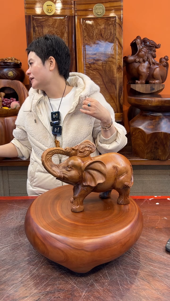 【闪购商品】稳定木实木创意大象摆件