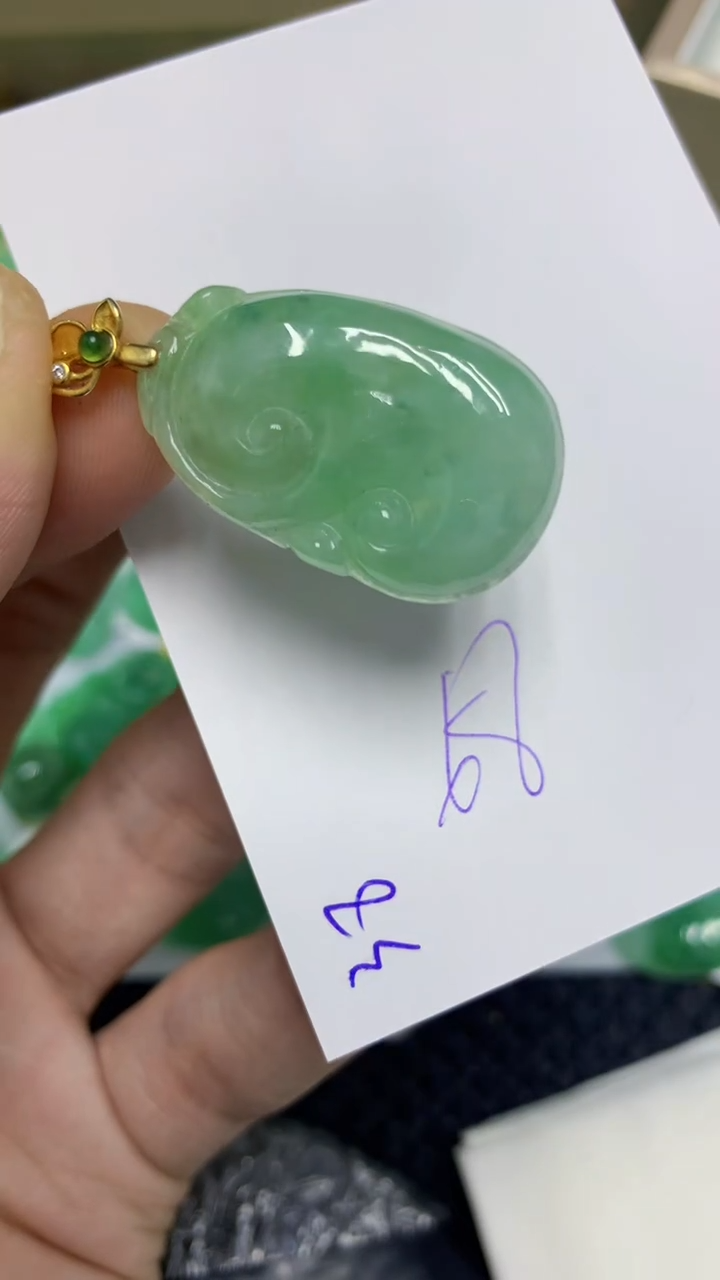 颈饰未镶嵌翡翠缅甸A货翡翠