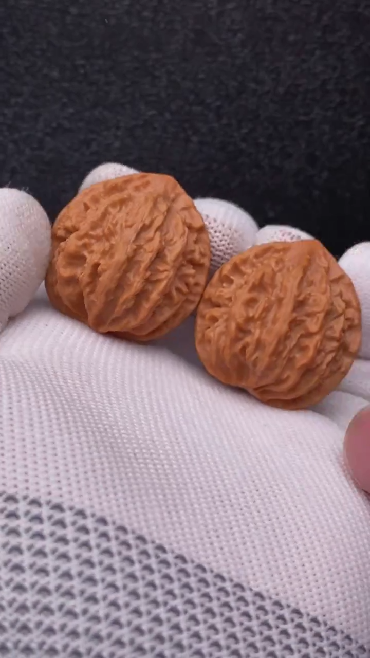 【闪购商品】文玩核桃把件西瓜纹