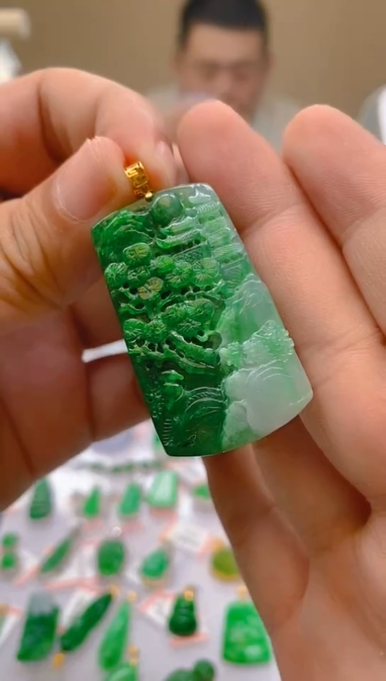 【闪购商品】翡翠颈饰18K金镶嵌 新号开播，全场乱卖