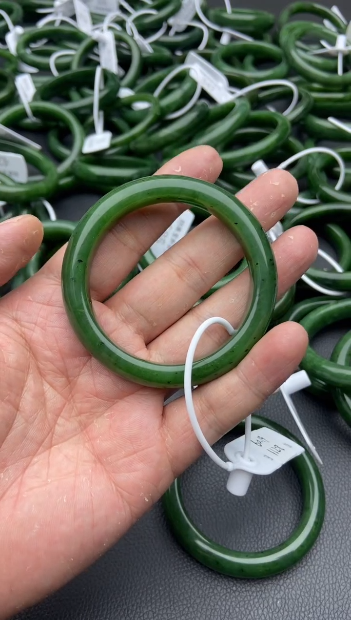 未镶嵌手镯和田玉（碧玉）74-55.5