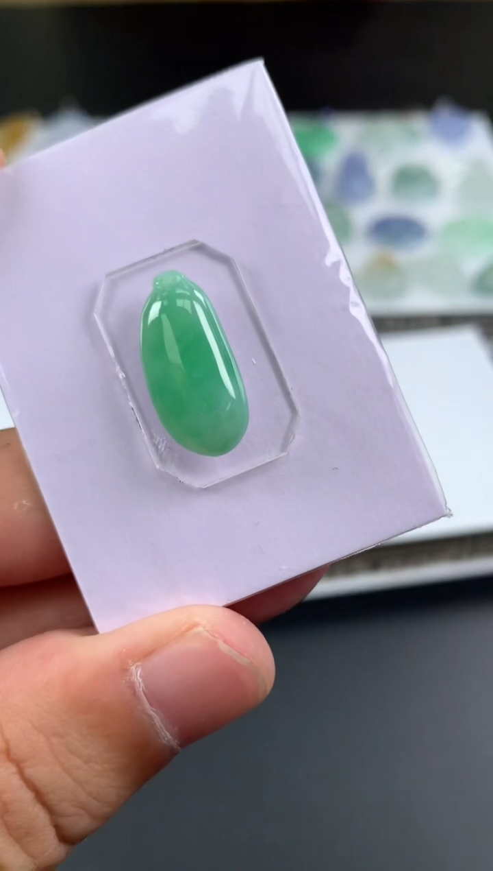 【闪购商品】定制翡翠未镶嵌翡翠