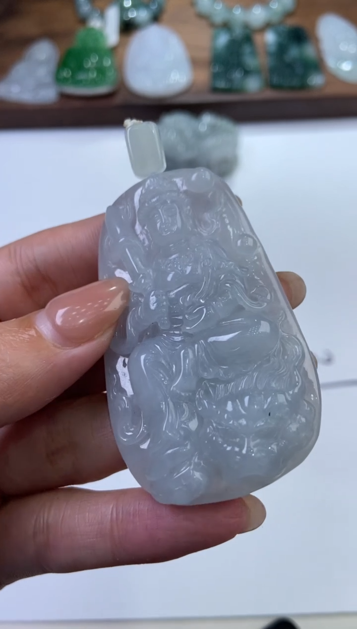 翡翠未镶嵌颈饰2203383  