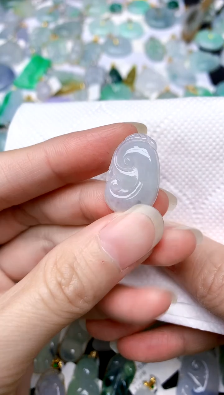 颈饰未镶嵌翡翠天然A货翡翠