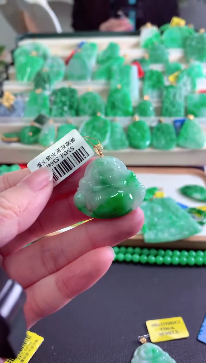 【闪购商品】翡翠吊坠(不含链)18K金镶嵌挂件