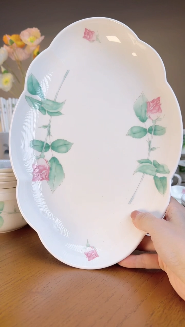 【闪购商品】  玫瑰高骨瓷12.5寸鱼盘