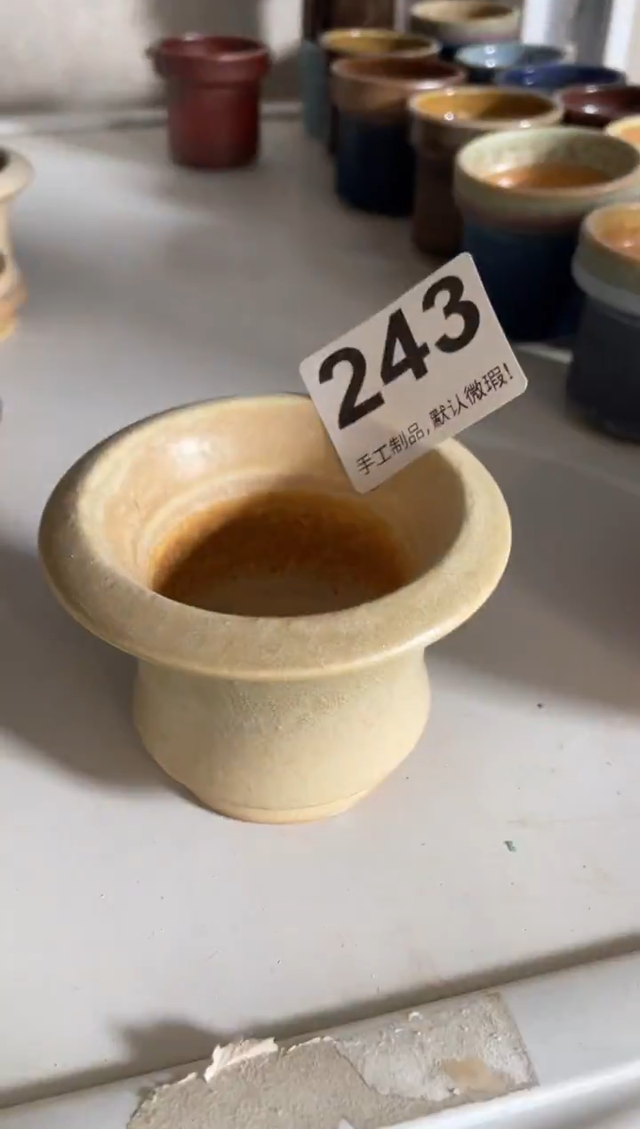 瓷片芝*微瑕243知木小芳花盆编号