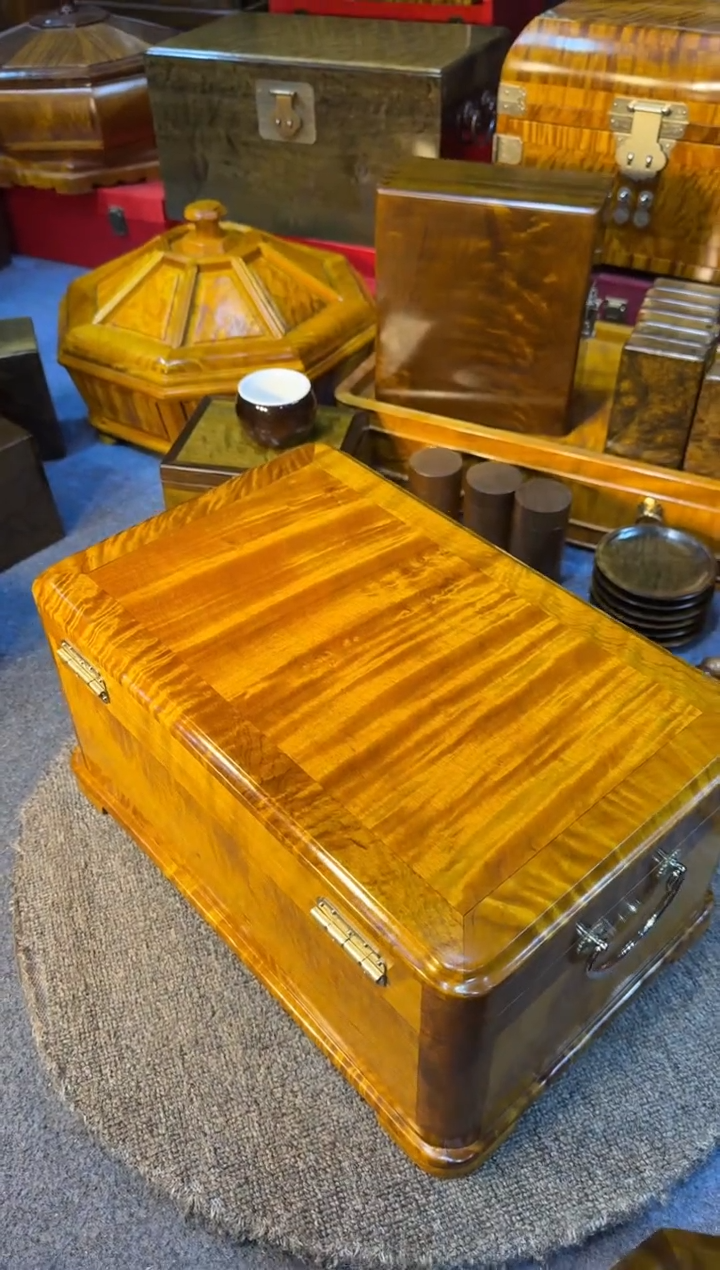 【闪购商品】乌木类成套家具金丝楠木彩礼箱Y14