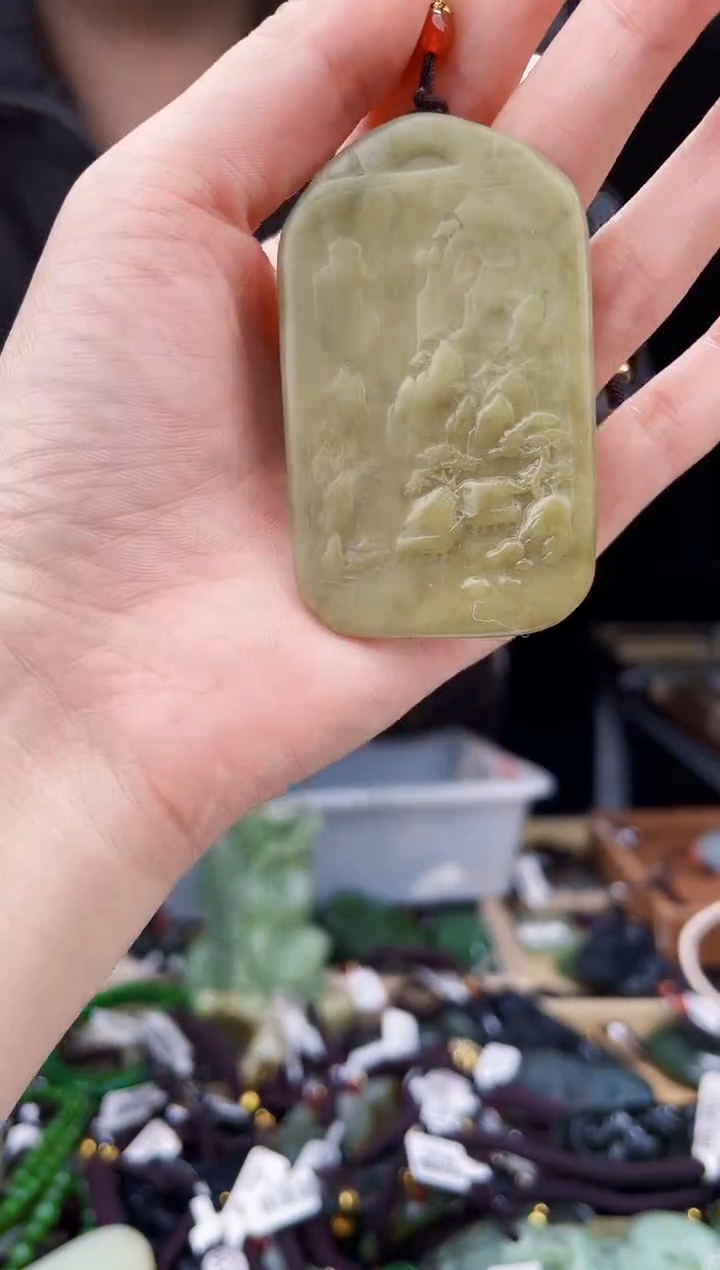 颈饰未镶嵌和田玉1