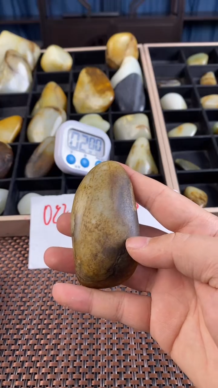 【闪购商品】和田玉手把未镶嵌和田玉