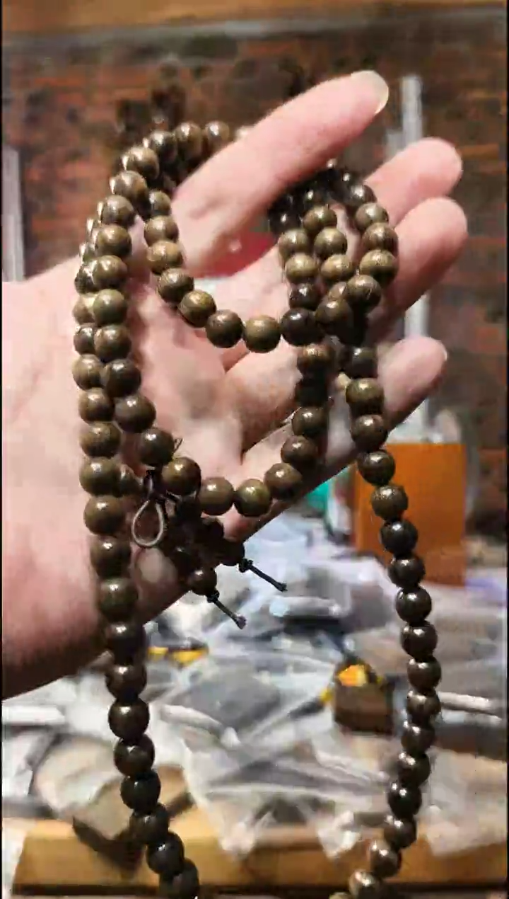 金丝楠精****）0.8阴沉绿多圈