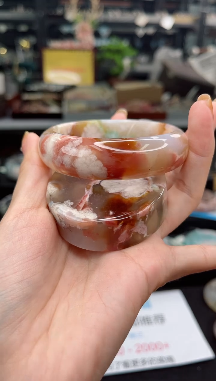 【闪购商品】石英质玉手镯未镶嵌59圈口（赠品镯心）3S9401176