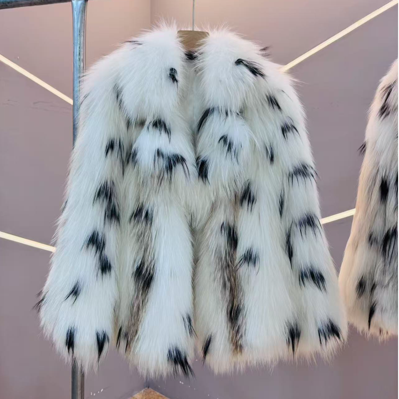 2025短款西服领方领中长款狐狸毛外套