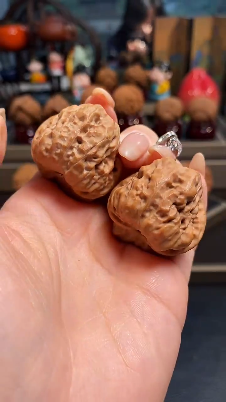 【闪购商品】文玩核桃把件B261蛤蟆头34