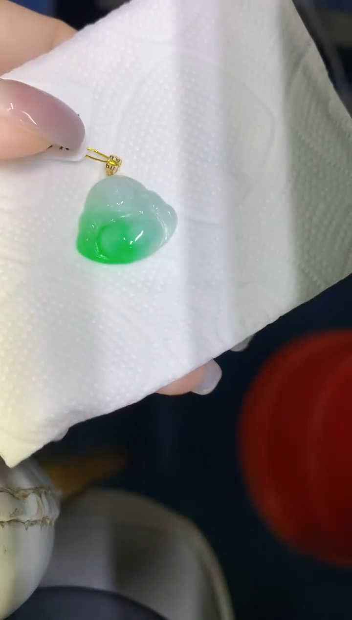 颈饰18K金镶嵌翡翠缅甸天然翡翠A货