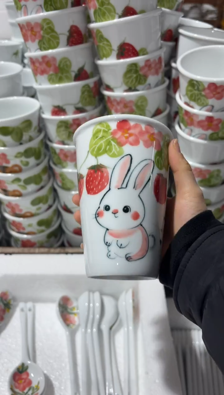 景德镇高温陶瓷食品级手绘釉中彩-可乐杯