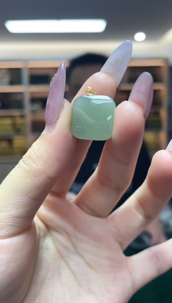 和田玉18K金镶嵌吊坠(不含链)多样性发一件