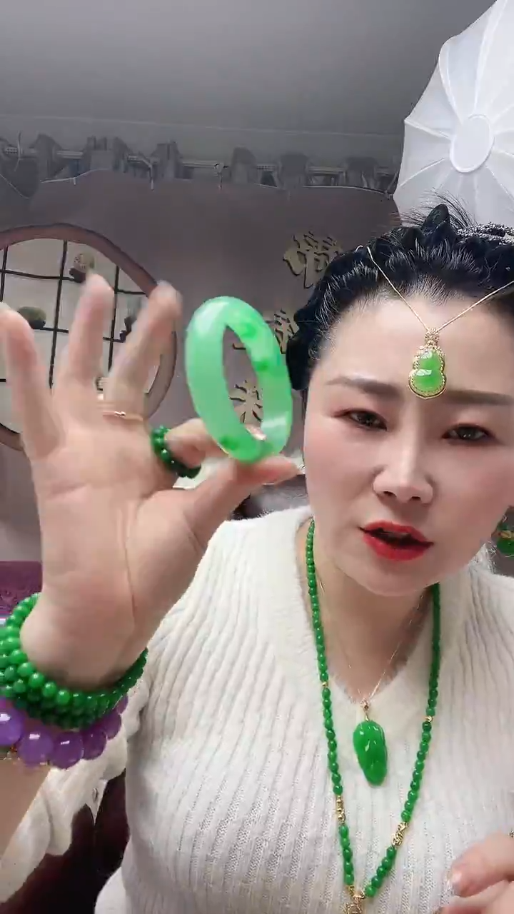 【闪购商品】翡翠手镯未镶嵌58圈口