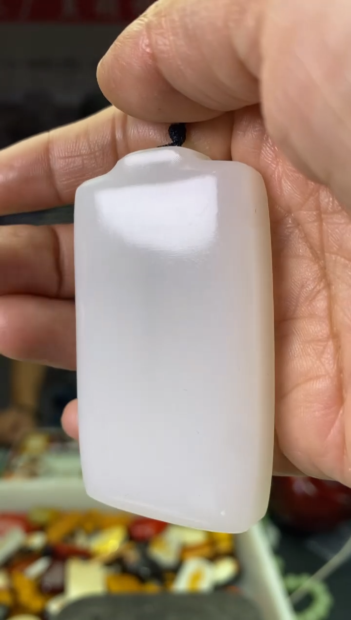 天然玉石未镶嵌颈饰