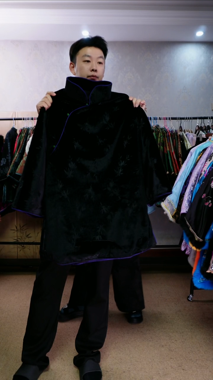 ?****起凤仙领丝绒棉服黑色