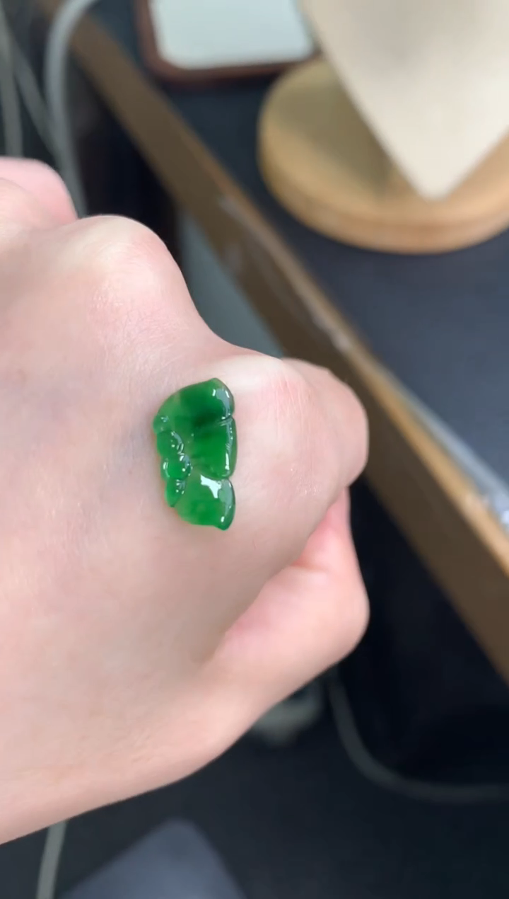 未镶嵌定制翡翠蝴蝶