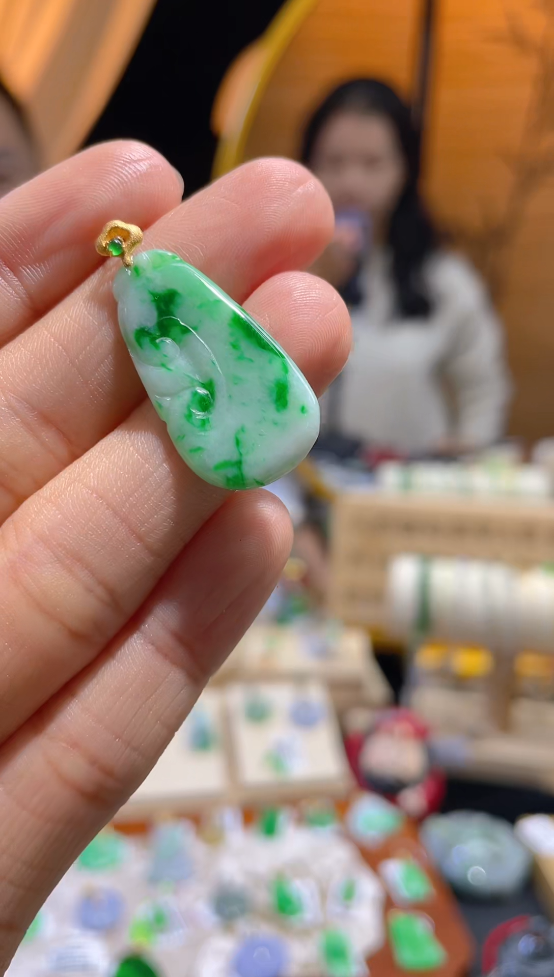 【闪购商品】翡翠颈饰18K金镶嵌假一赔三