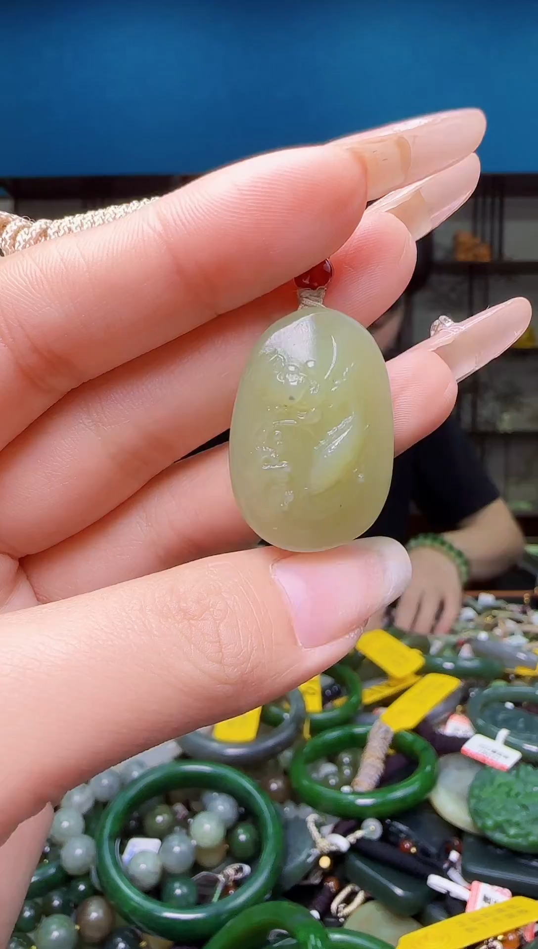 颈饰未镶嵌和田玉1