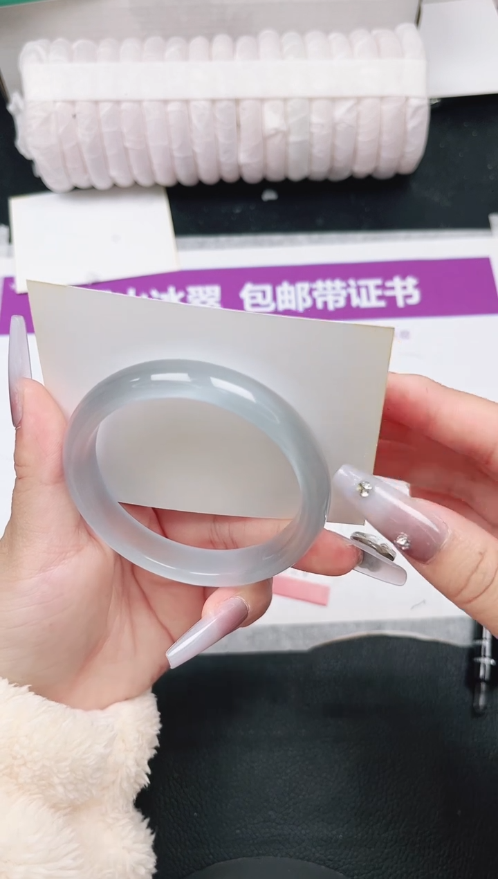 未镶嵌手镯石英质玉150-58