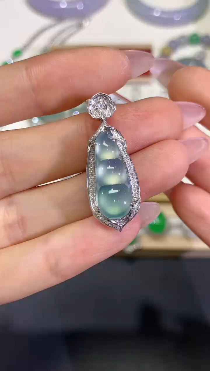 【闪购商品】翡翠颈饰18K金镶嵌团购6