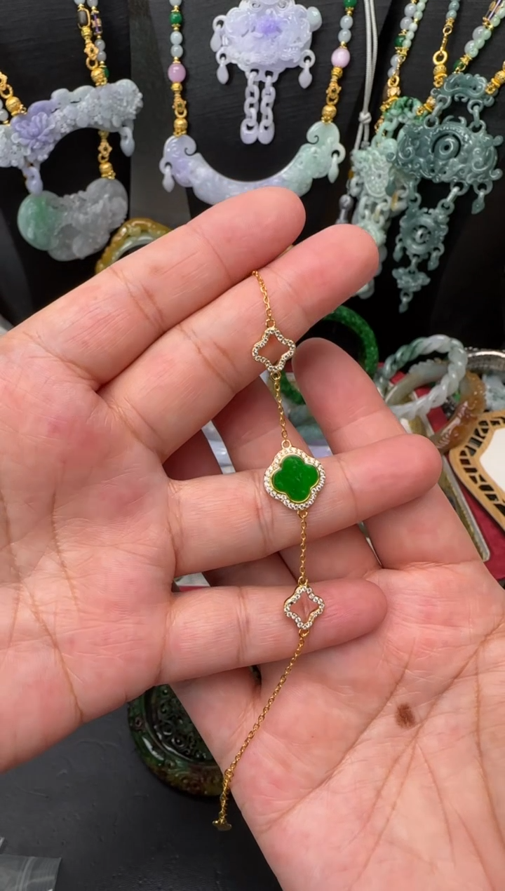 颈饰未镶嵌翡翠手链