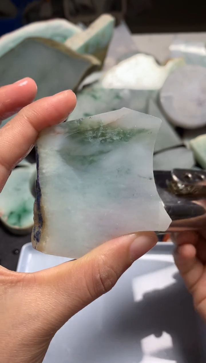 【闪购商品】翡翠颈饰未镶嵌料子