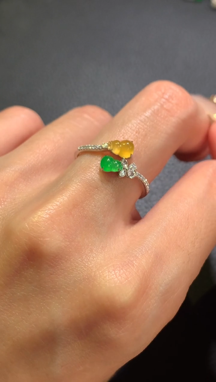 【闪购商品】翡翠戒指18K金镶嵌双葫芦戒指