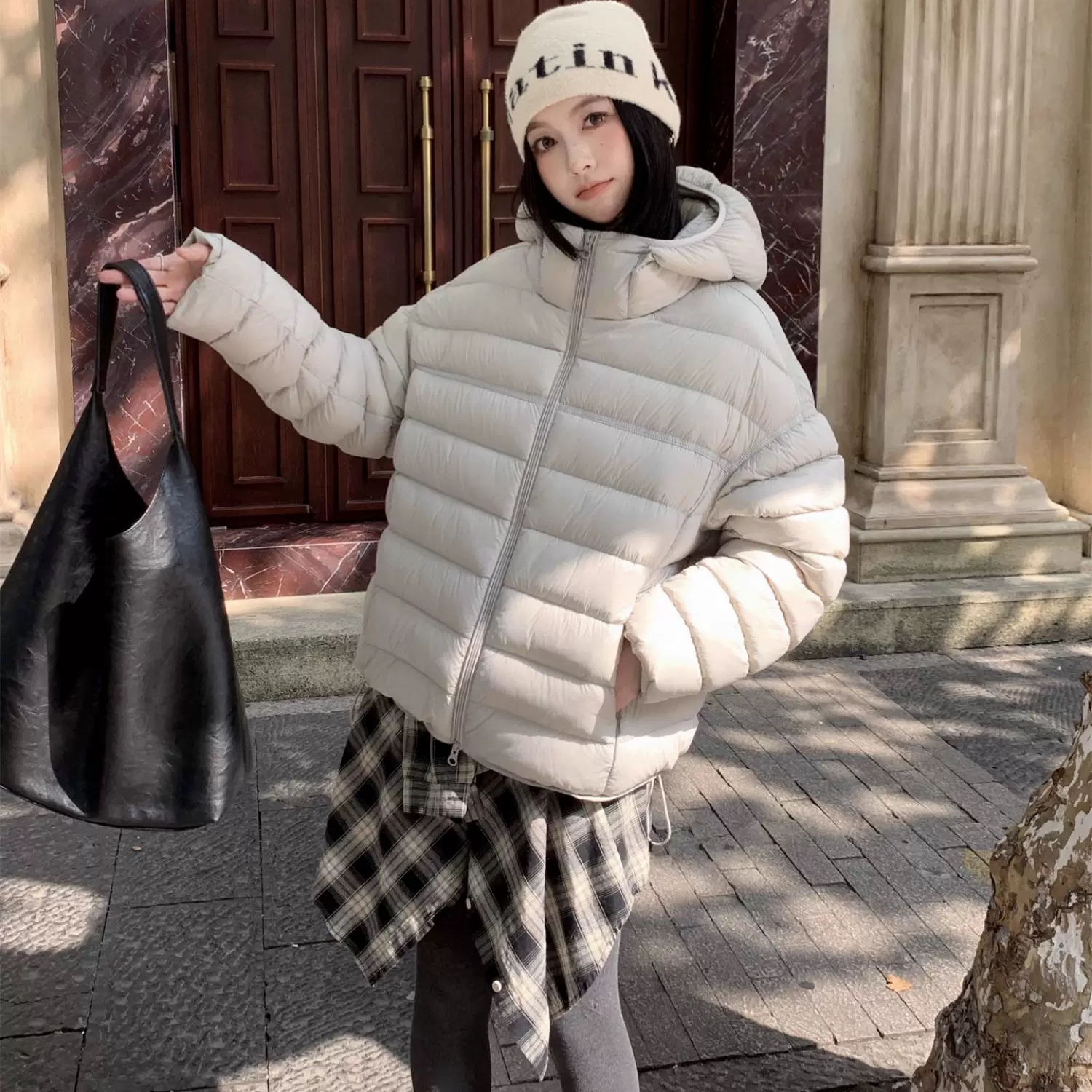 2025年新升级零压感排骨款柔软时尚派克短款羽绒服2516ZY