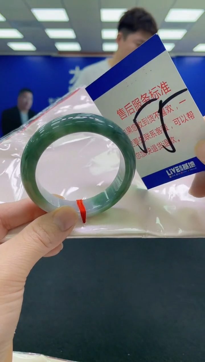 未镶嵌手镯翡翠AAAAAAAAAA