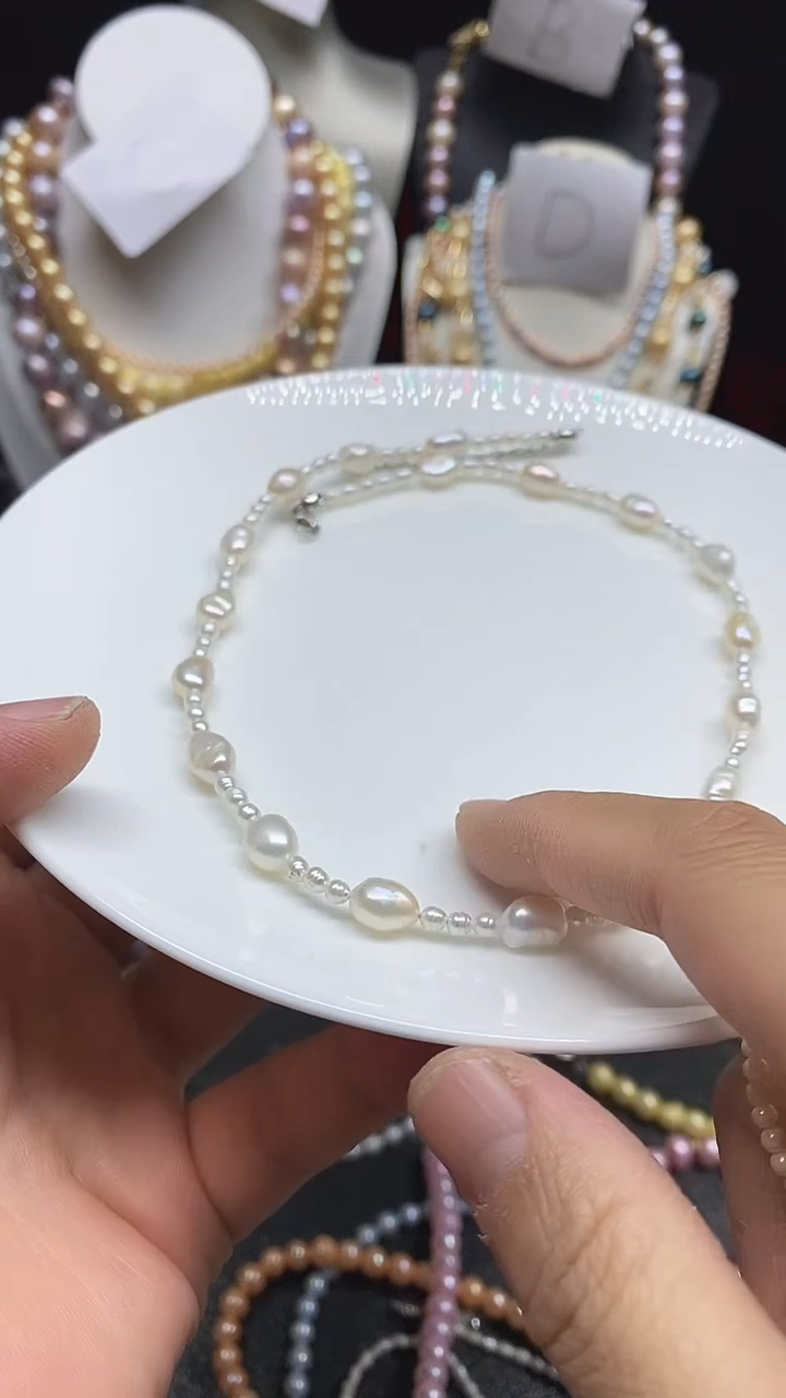 淡水珍珠未镶嵌颈饰多人