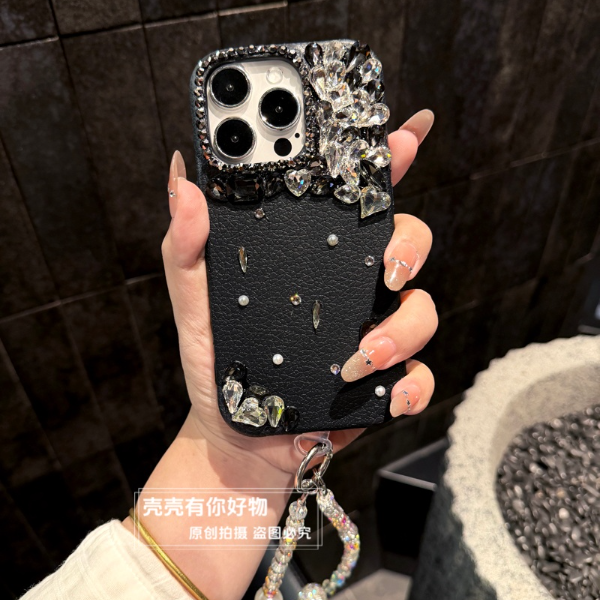 适用苹果华为荣耀oppo小米vivo手机壳黑色钻手工高级感软壳女手链