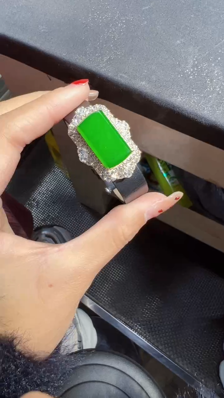 【闪购商品】定制翡翠未镶嵌手牌1