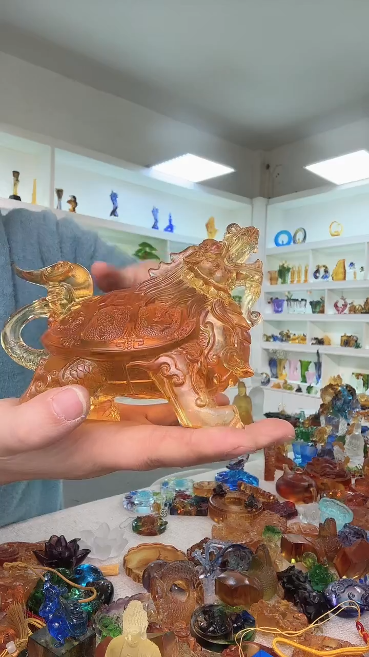 手工艺品琉璃金色