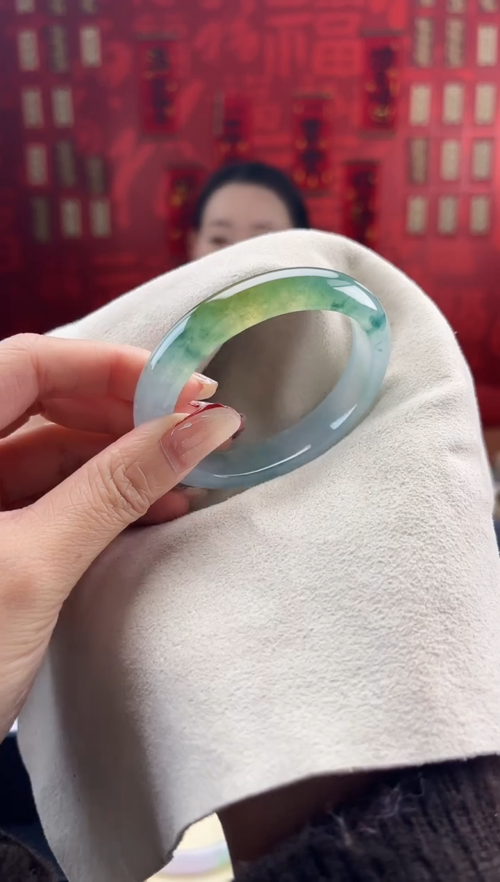 【闪购商品】翡翠手镯未镶嵌手镯