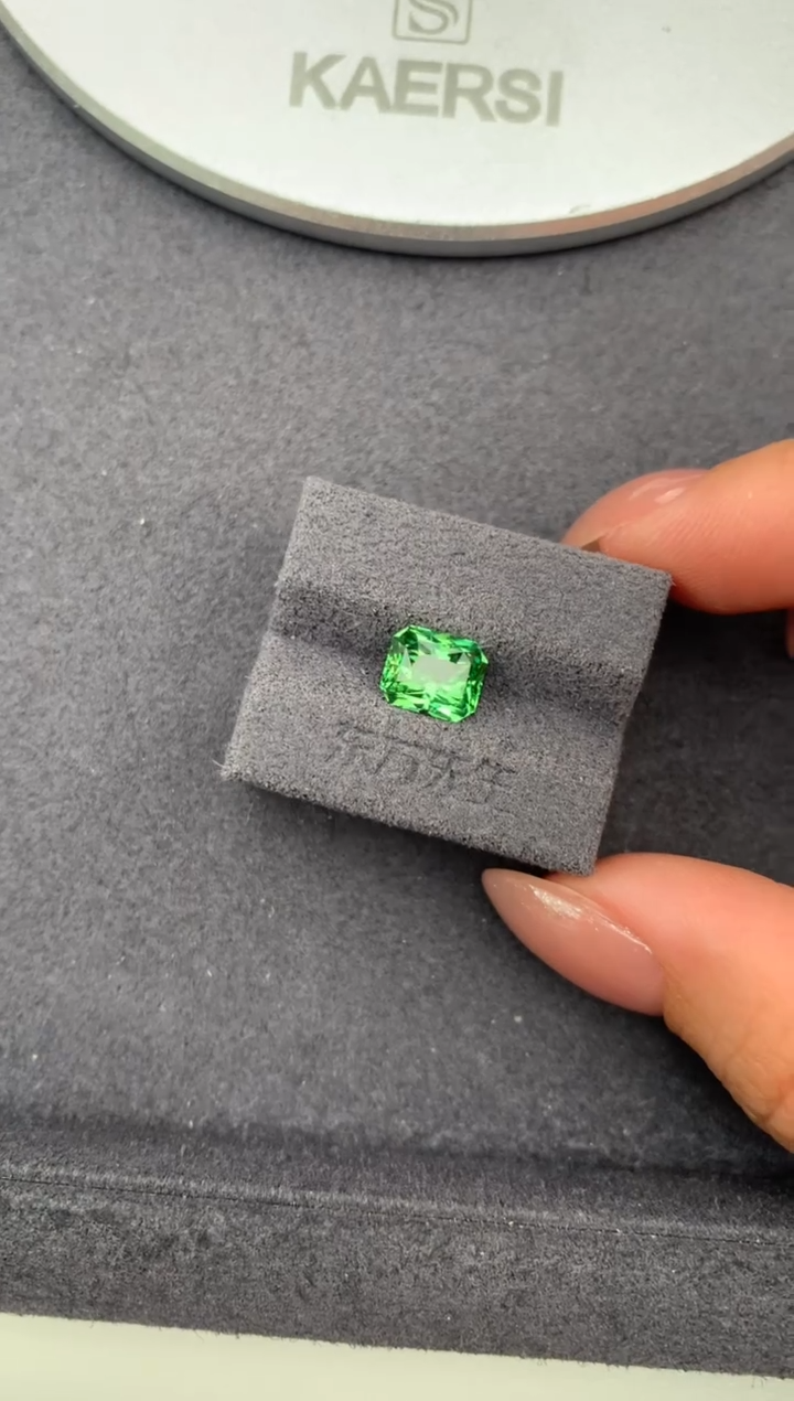 未镶嵌珠宝半成品石榴石1.8ct沙弗莱  定制  FH