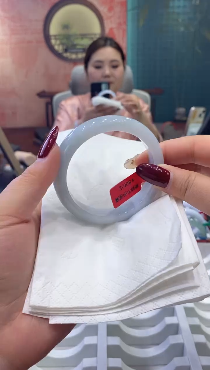 【闪购商品】翡翠手镯未镶嵌多人0010572