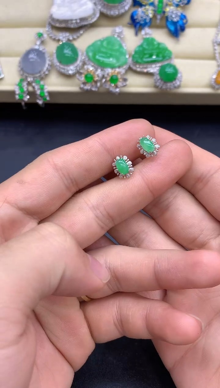 18K金镶嵌翡翠耳饰177-中国好珍宝