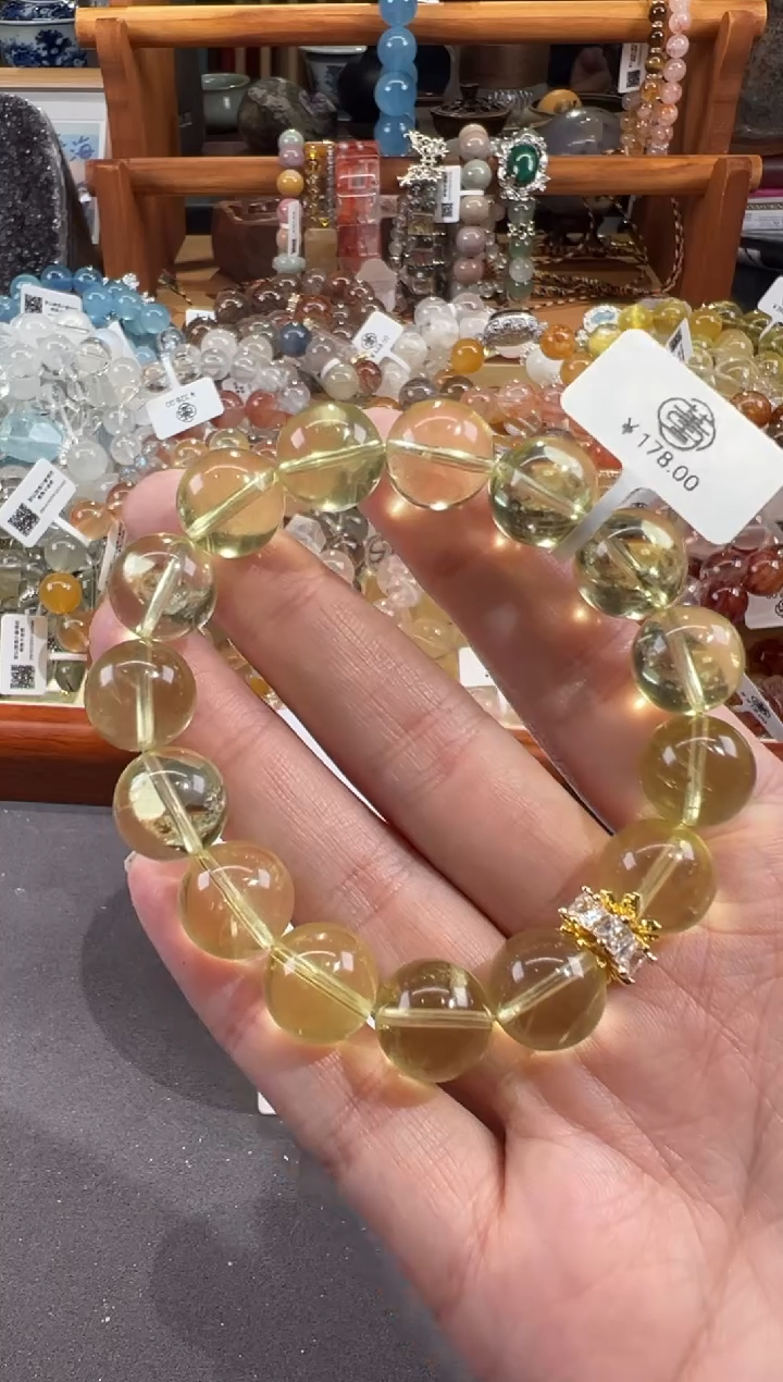 【闪购商品】黄晶手链合金定制款 披着床单的超人