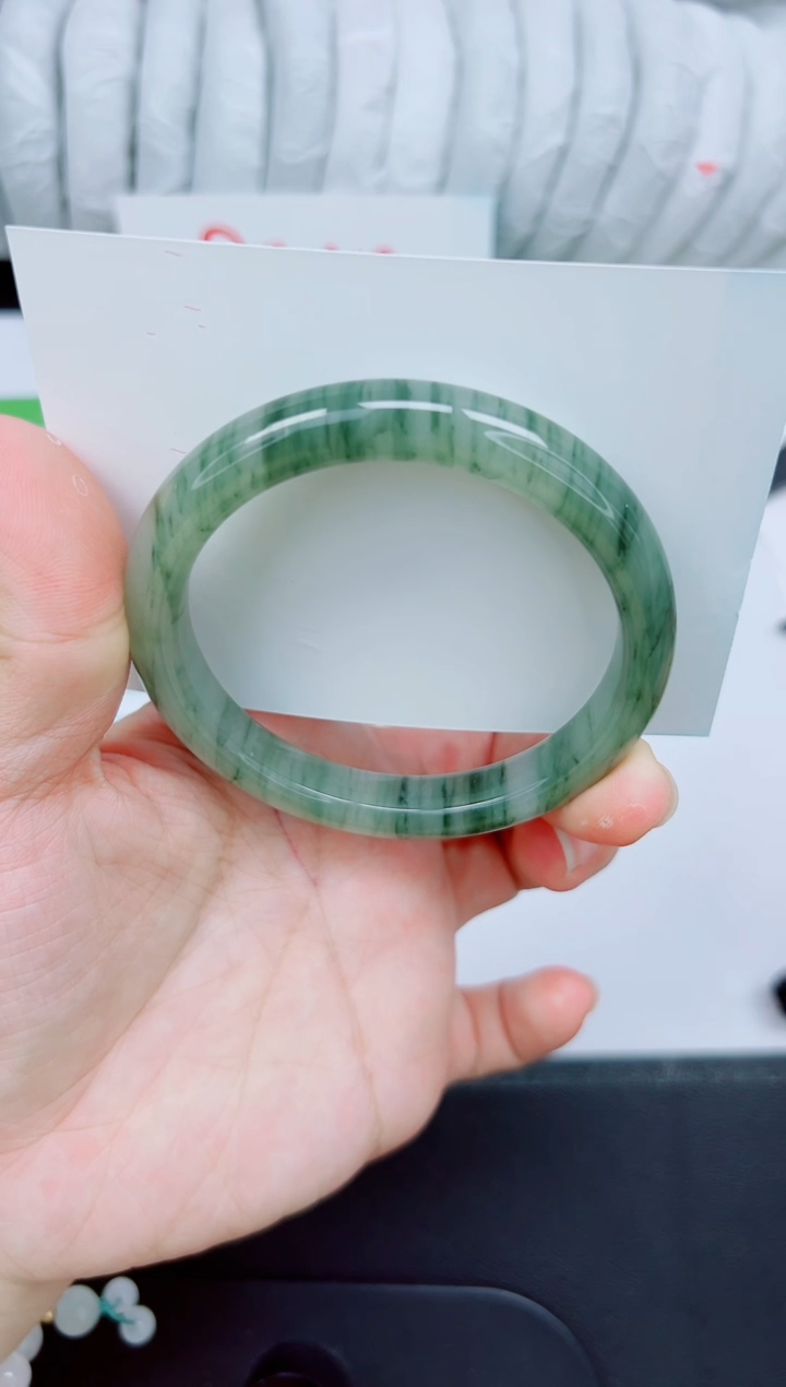 石英质玉手镯未镶嵌82-58.9