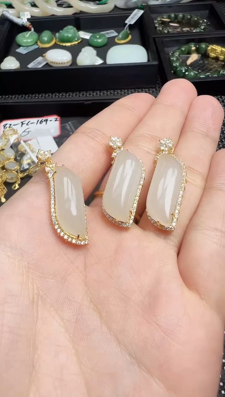 【闪购商品】和田玉挂件银S925镶嵌一个 多样性发1件