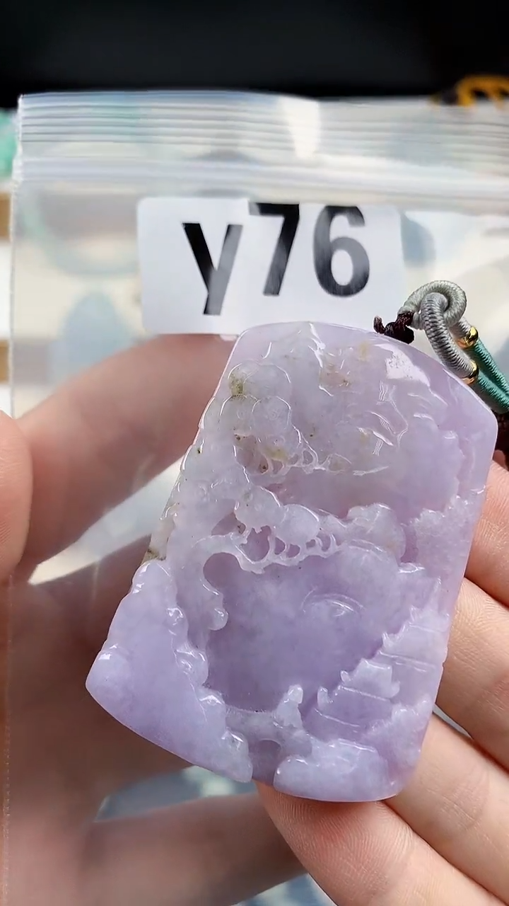 颈饰未镶嵌翡翠快***人颈饰未镶嵌缅甸天然翡翠吊坠