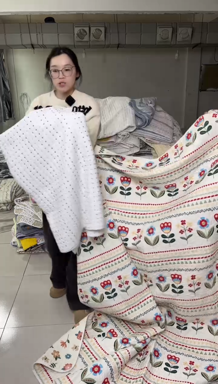 棉50*70白色米粒绣枕套