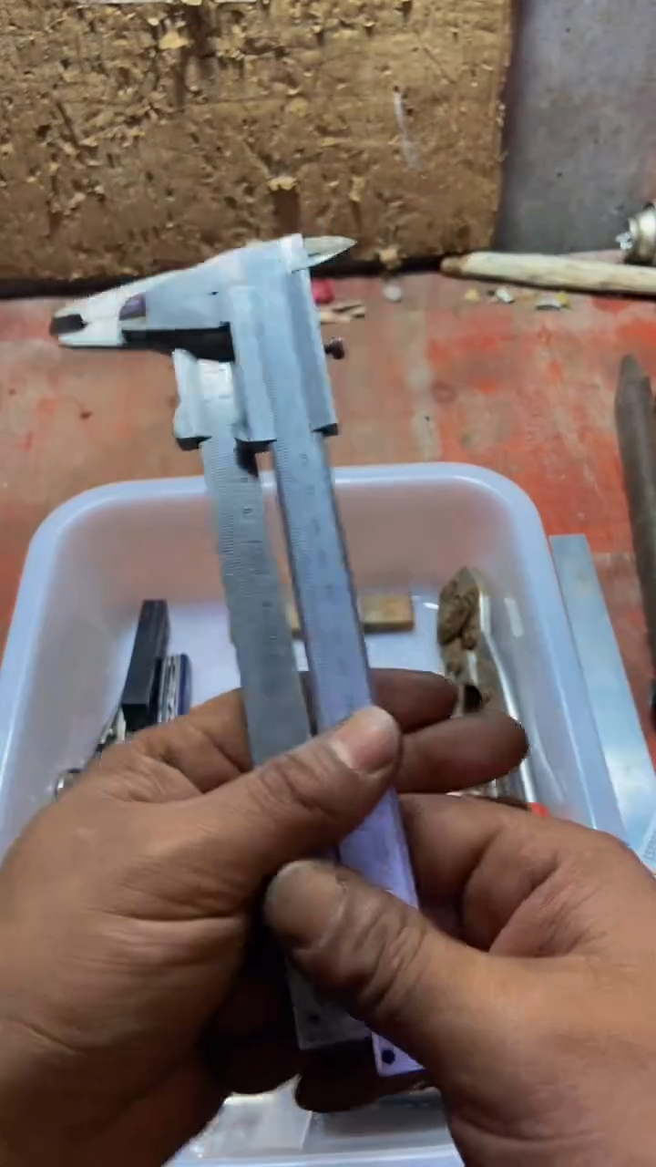 用***8五金工具组合套装