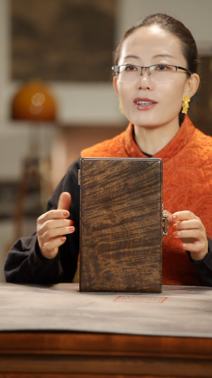 【闪购商品】金丝楠木雕534闪电纹精工一木一器首饰盒